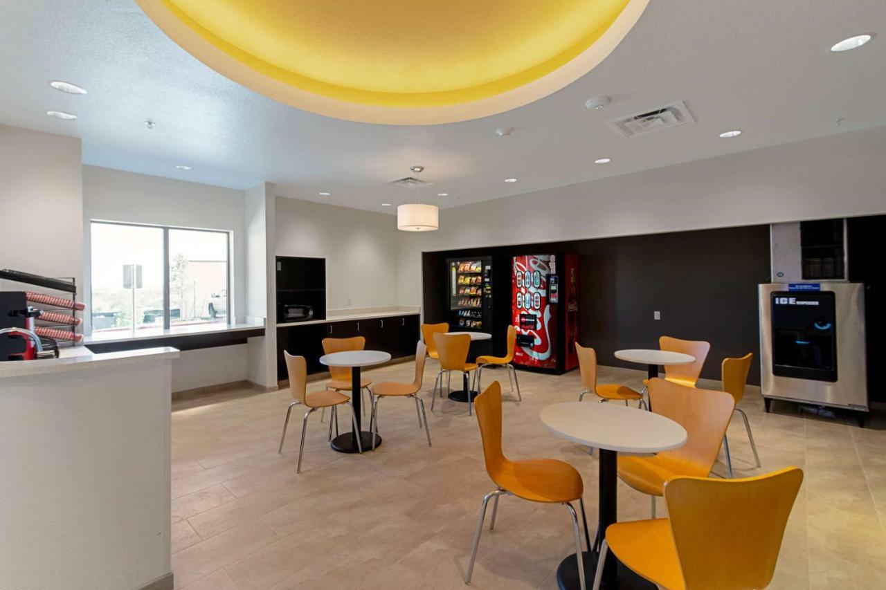 Studio 6 Austin Airport المظهر الخارجي الصورة