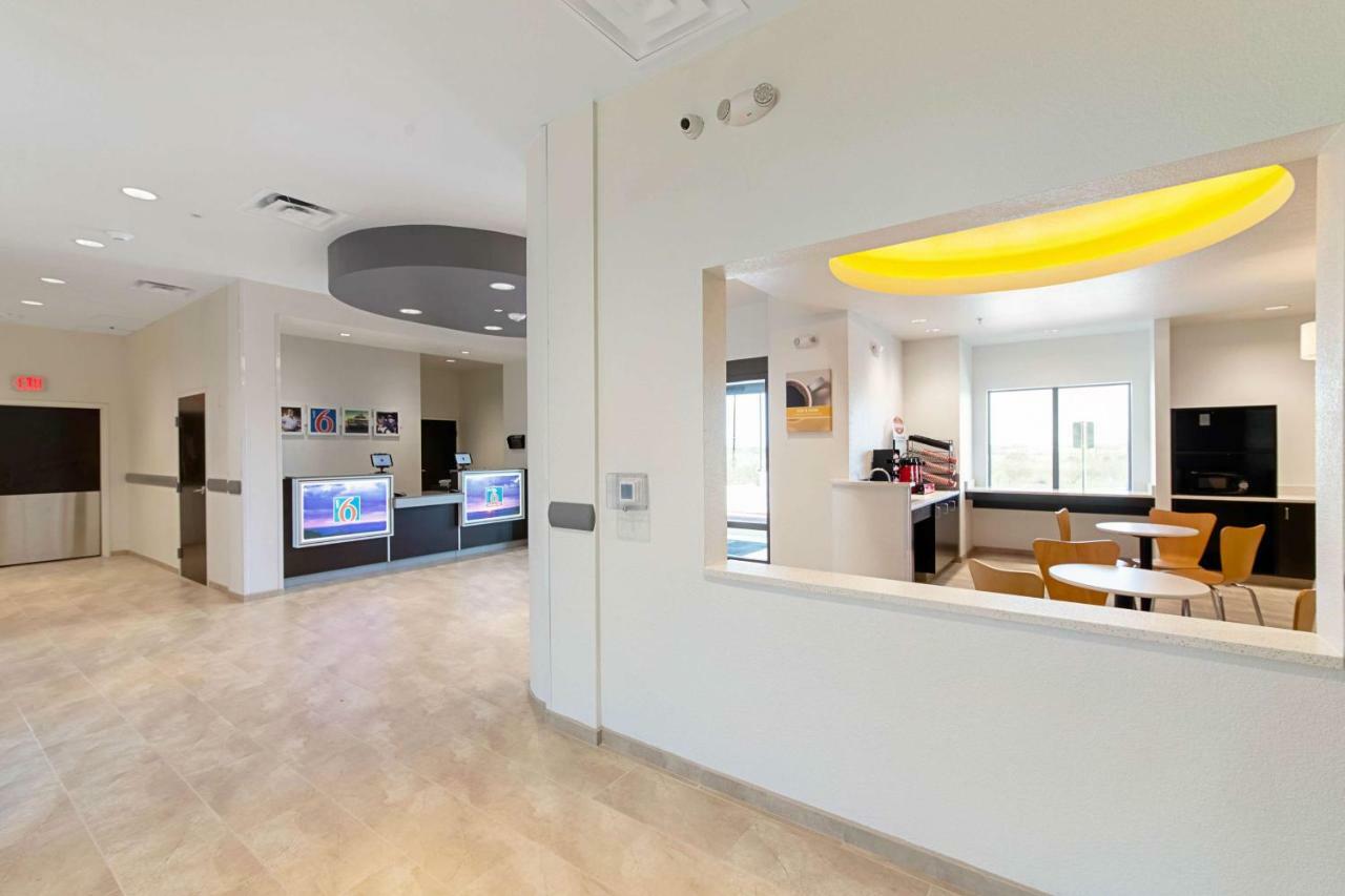 Studio 6 Austin Airport المظهر الخارجي الصورة