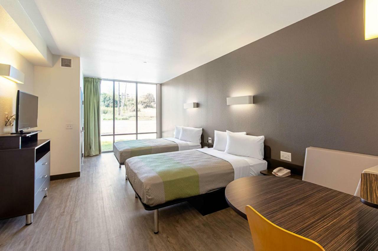 Studio 6 Austin Airport المظهر الخارجي الصورة
