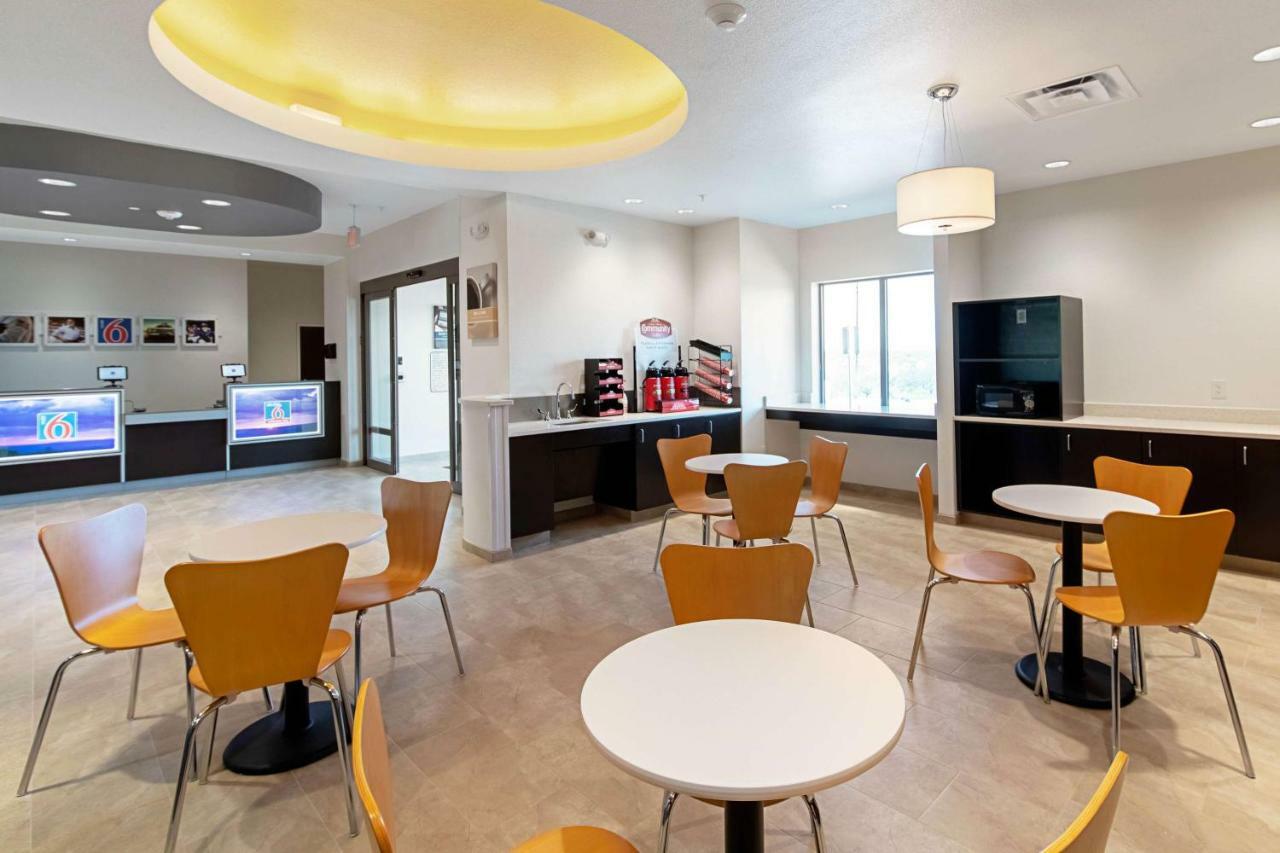Studio 6 Austin Airport المظهر الخارجي الصورة